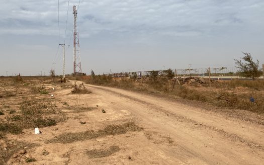 Terrains de 150m2 à Diass en face du péage